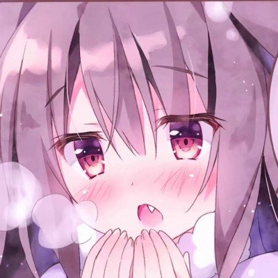 男孩爬上石桌玩耍被侧翻桌面砸倒
